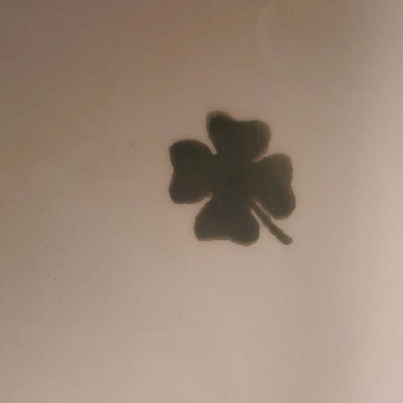 Shamrock Dish - Picture 4 of 4